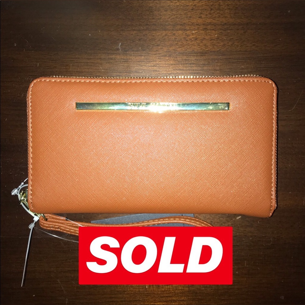 SOLD Steve Madden Wristlet Wallet